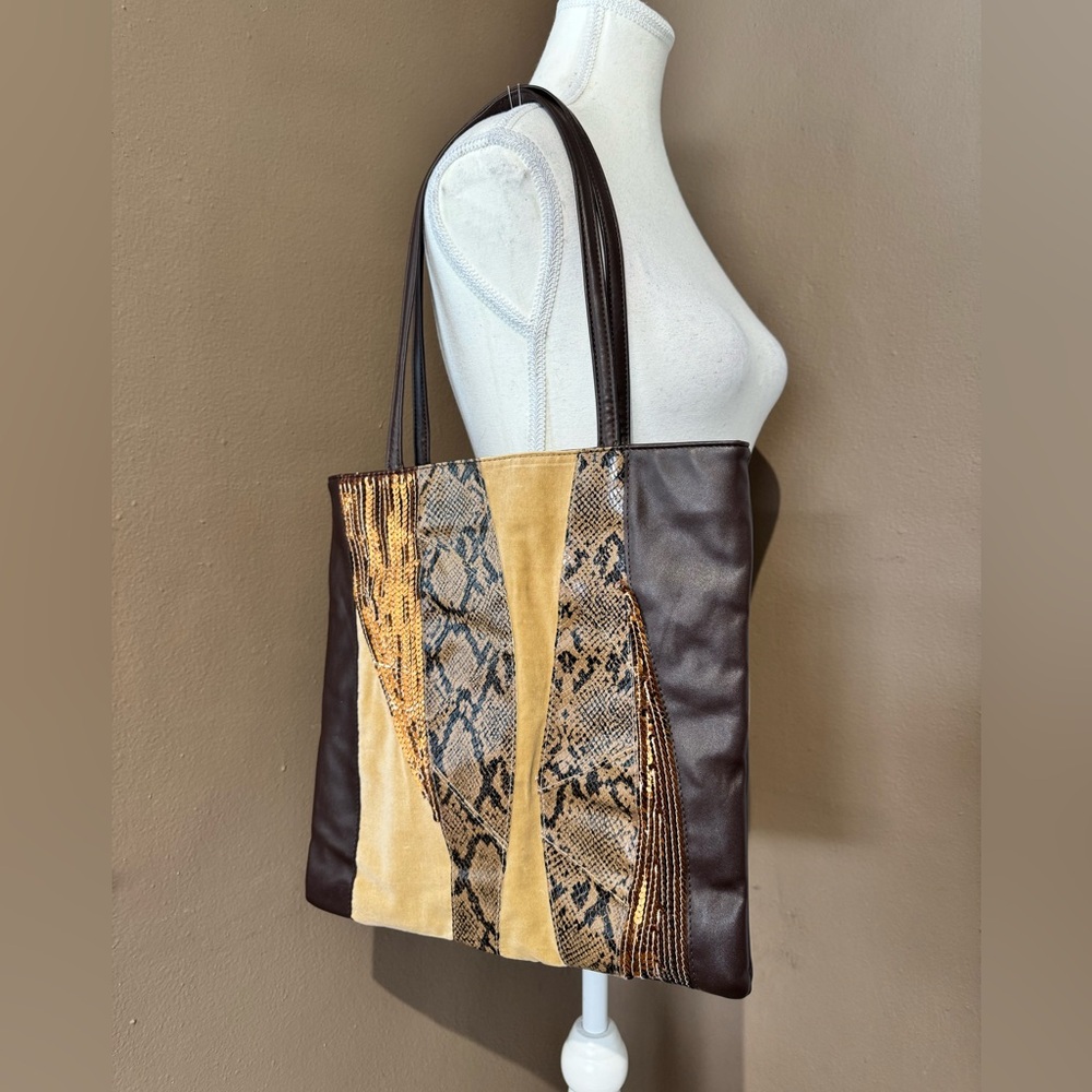 Chocolate Brown Boho Shoulder Bag with Snakeskin, Suede and Sequined Detail 👜